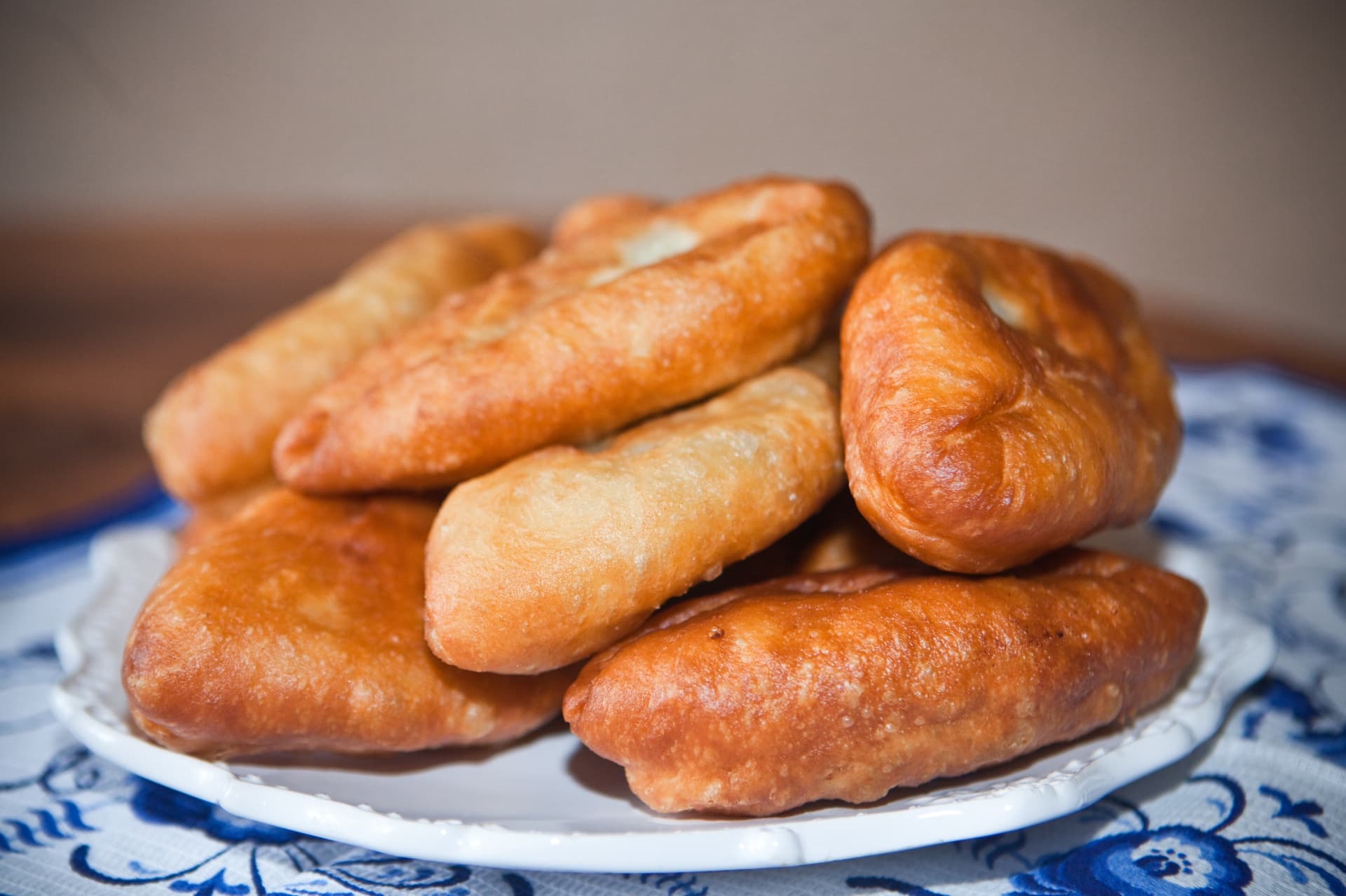 Deep-Fried Pirozhki with Potatoes and Mushroom