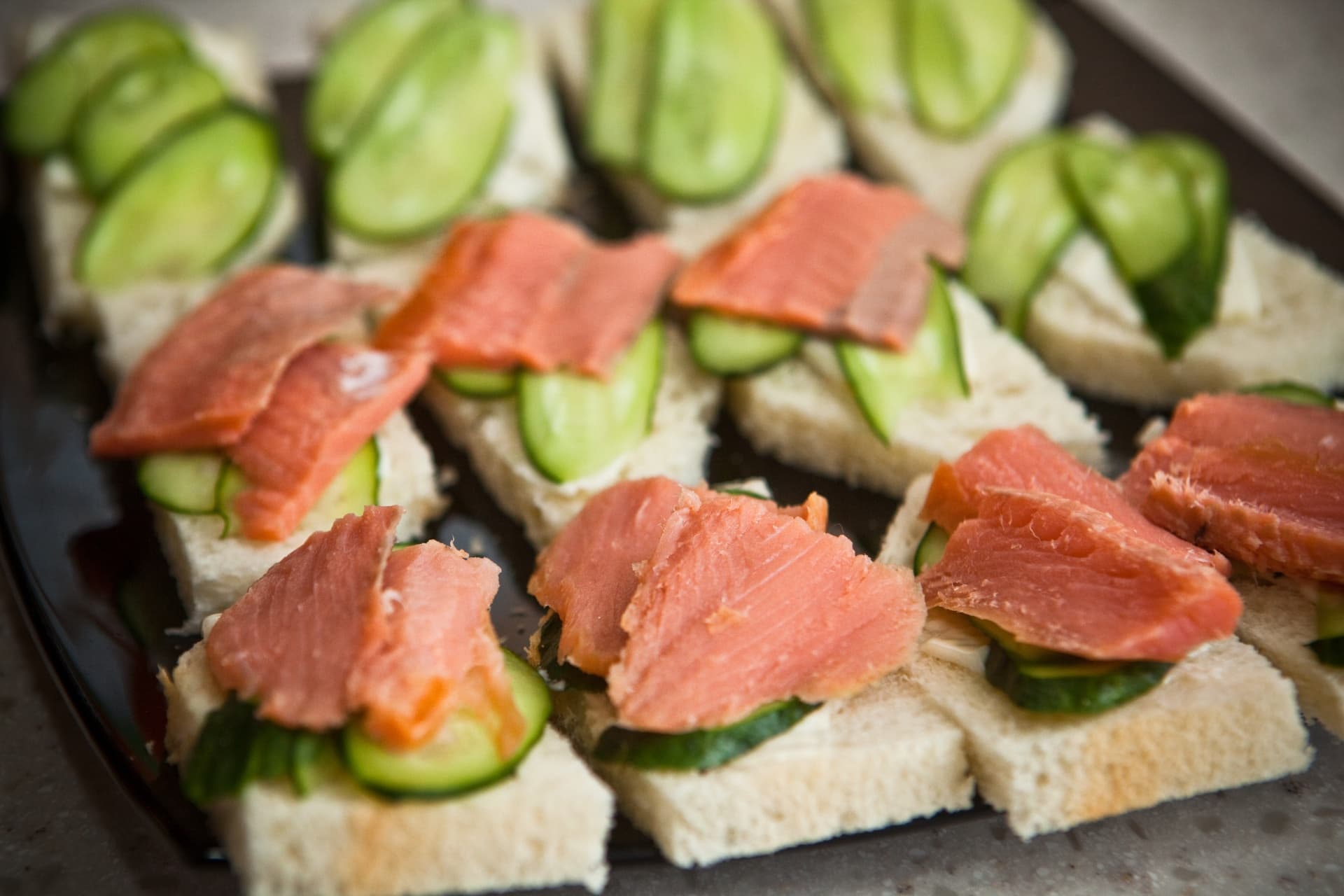Open-faced Appetizer Sandwiches with Smoked Salmon