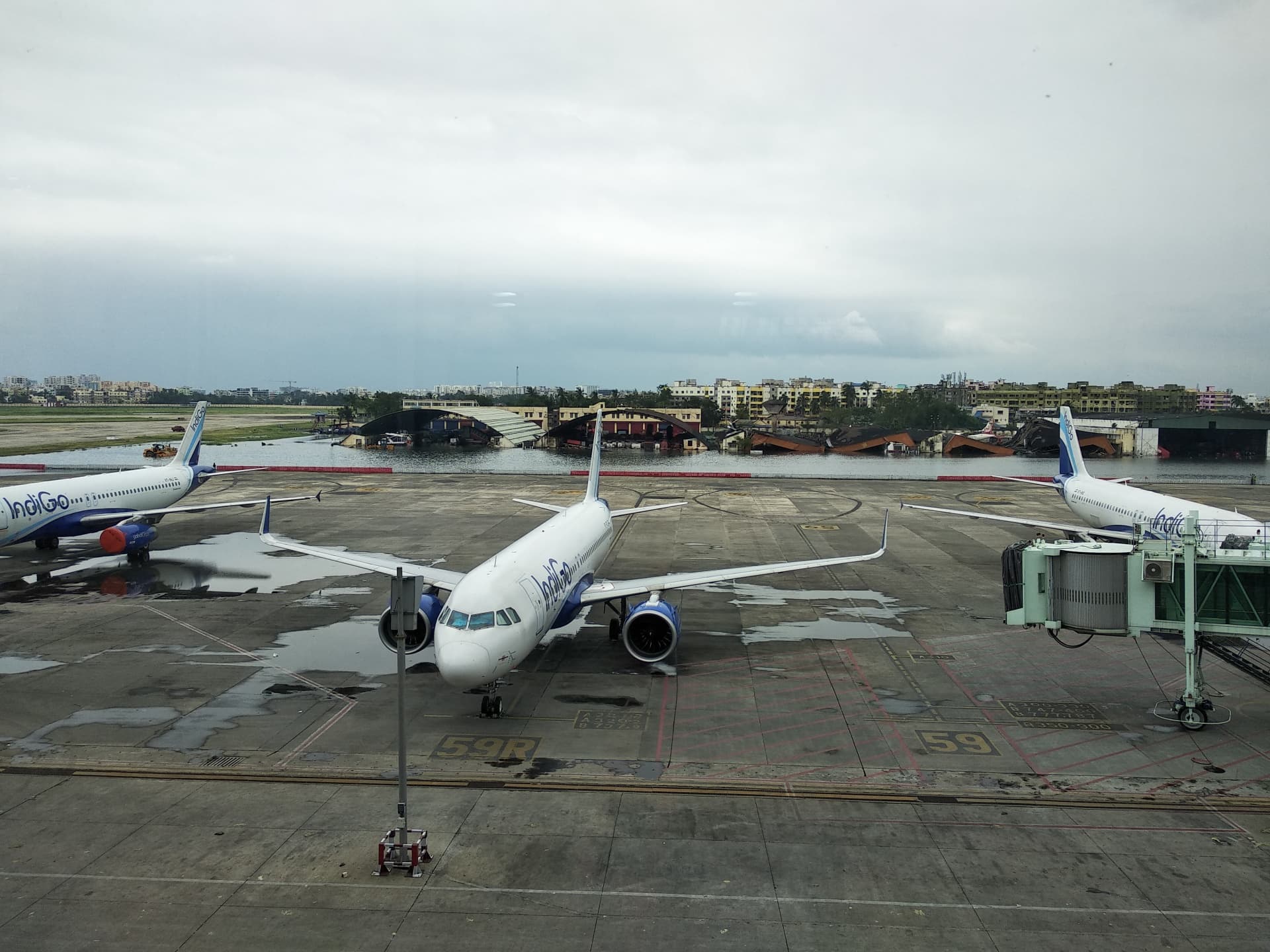 Открылась дверь...