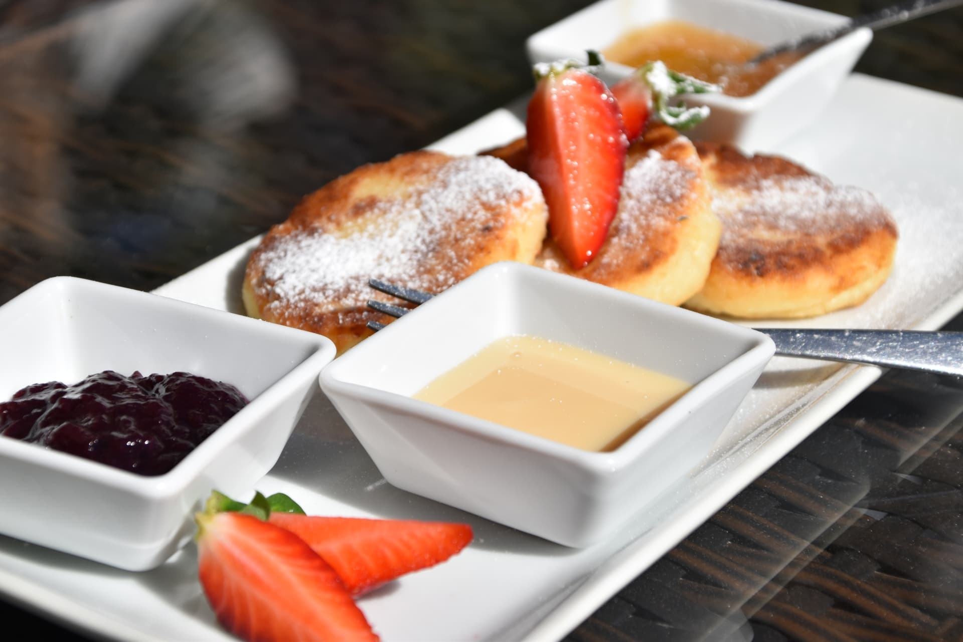 Syrniki (Fried Farmer Cheese Cakes)