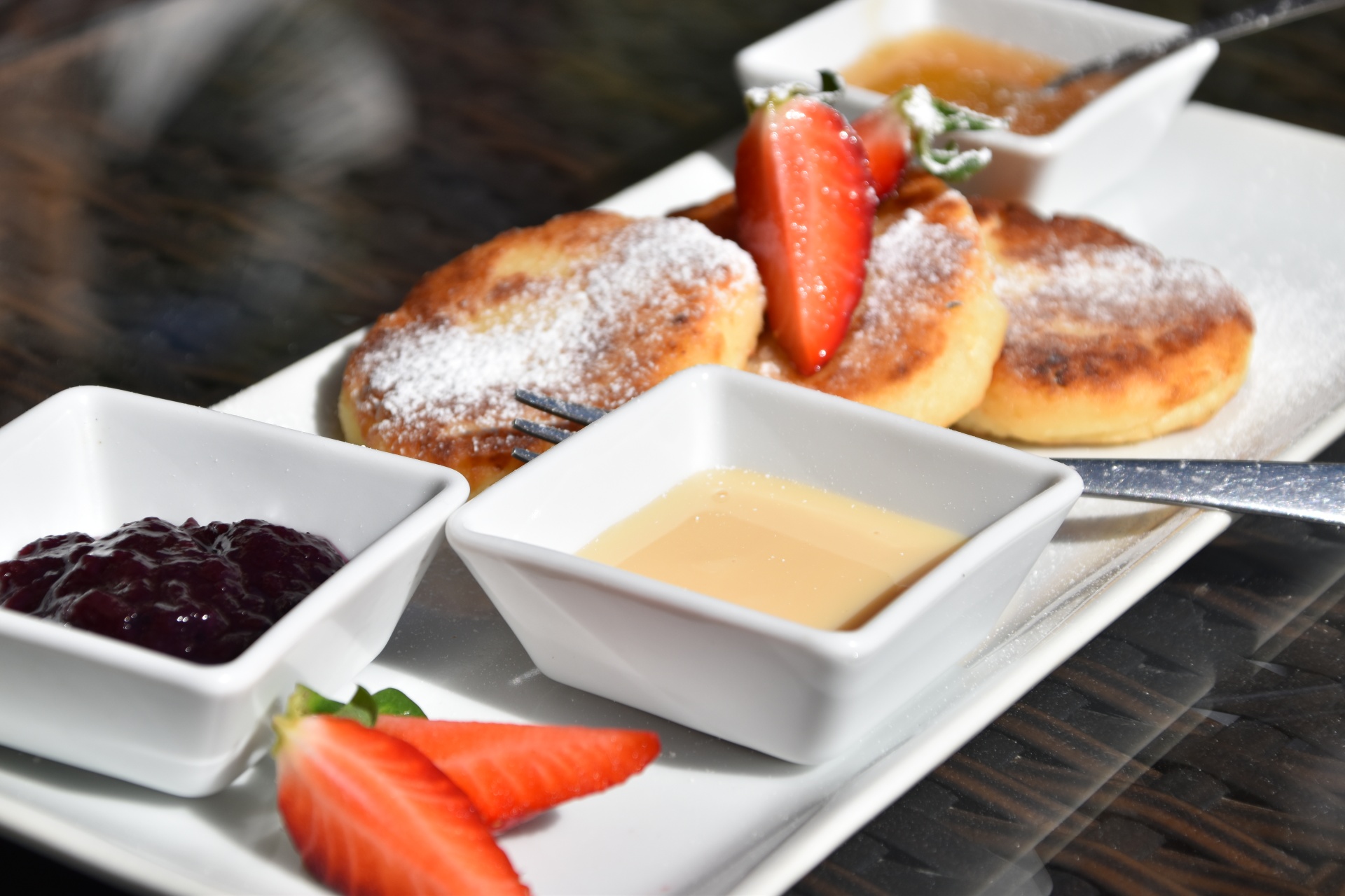 Syrniki (Fried Farmer Cheese Cakes)